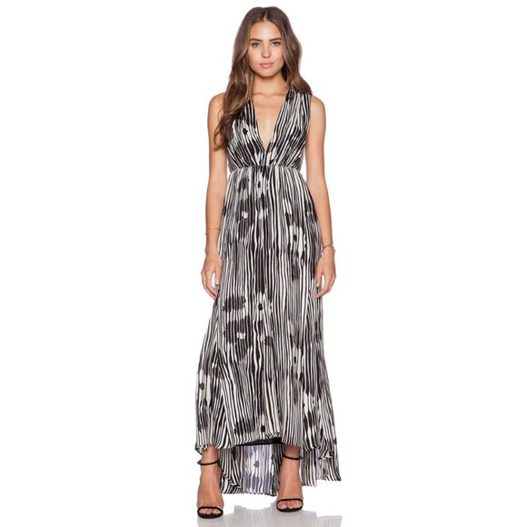 Alice + Olivia Dresses & Skirts - Alice + Olivia Lexa V Neck Ruched Silk Long Maxi Cutout Dress 0 #7993